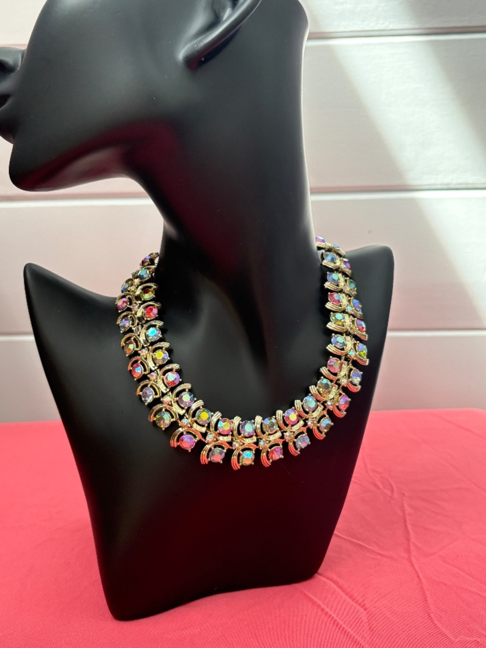 Vintage-Style Aurora Borealis Rhinestone Statement Collar Necklace